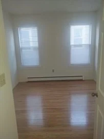 3 bed, 1 bath apartment for rent at 20 Belmont Unit 2, Spring Hill — photo 5 of 13