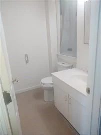 3 bed, 1 bath apartment for rent at 20 Belmont Unit 2, Spring Hill — photo 4 of 13