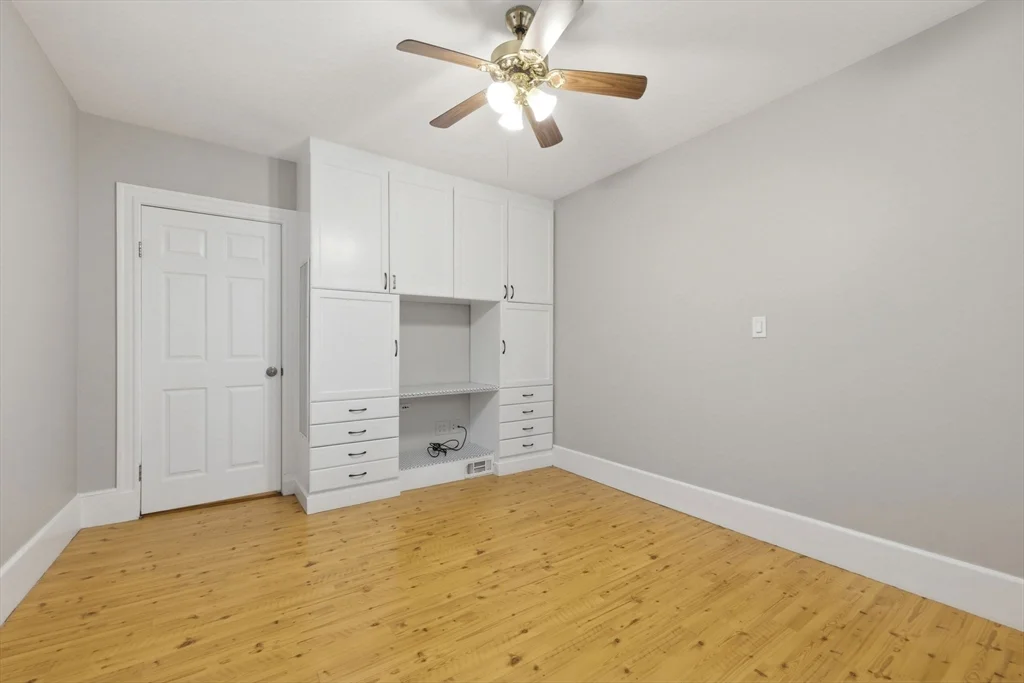 3 bed, 1 bath apartment for rent at 20 Bennett Unit 1L, Beverly — photo 15 of 22