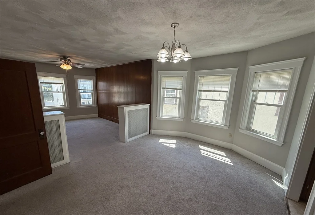 5 bed, 2 bath apartment for rent at 20 Benton Rd Unit 2, Tufts University — photo 5 of 24