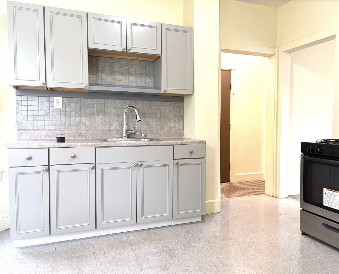 3 bed, 1 bath apartment for rent at 20 Blaine St Unit 20, Allston — photo 2 of 7