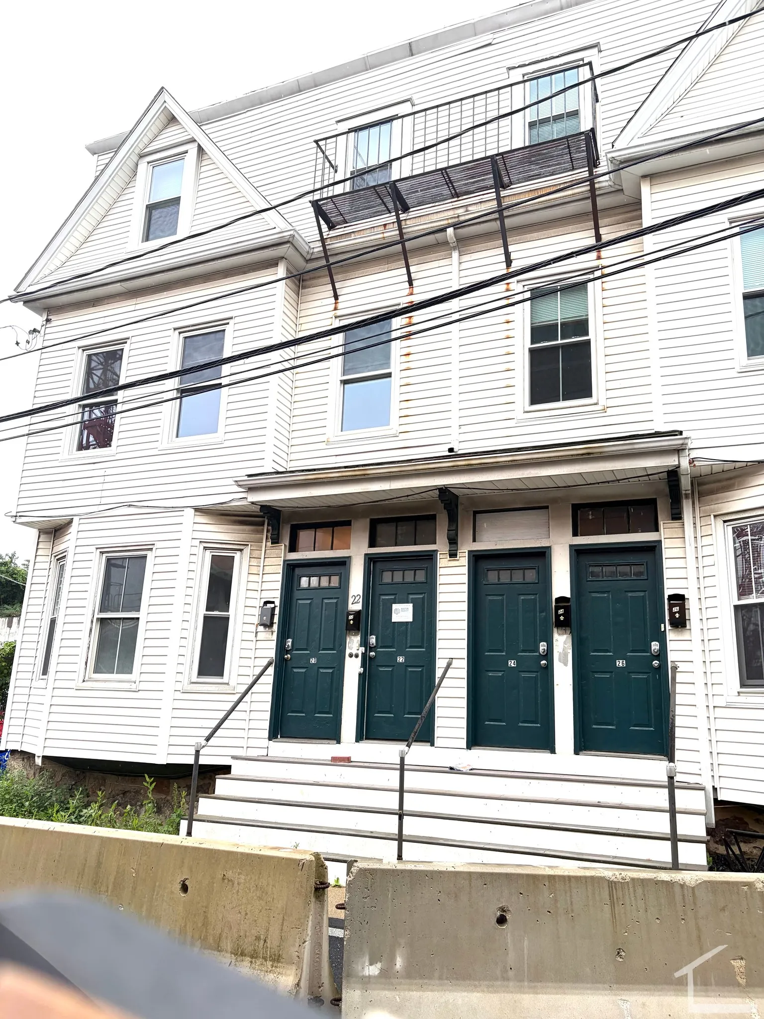 3.5 bed, 1 bath apartment for rent at 20 Blaine St Unit Apt, Allston — photo 7 of 7