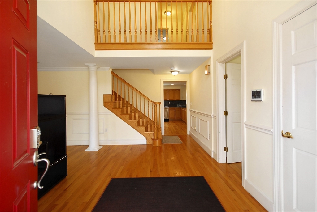 5 bed, 4+ bath apartment for rent at 20 Blossom St, Lexington — photo 5 of 17
