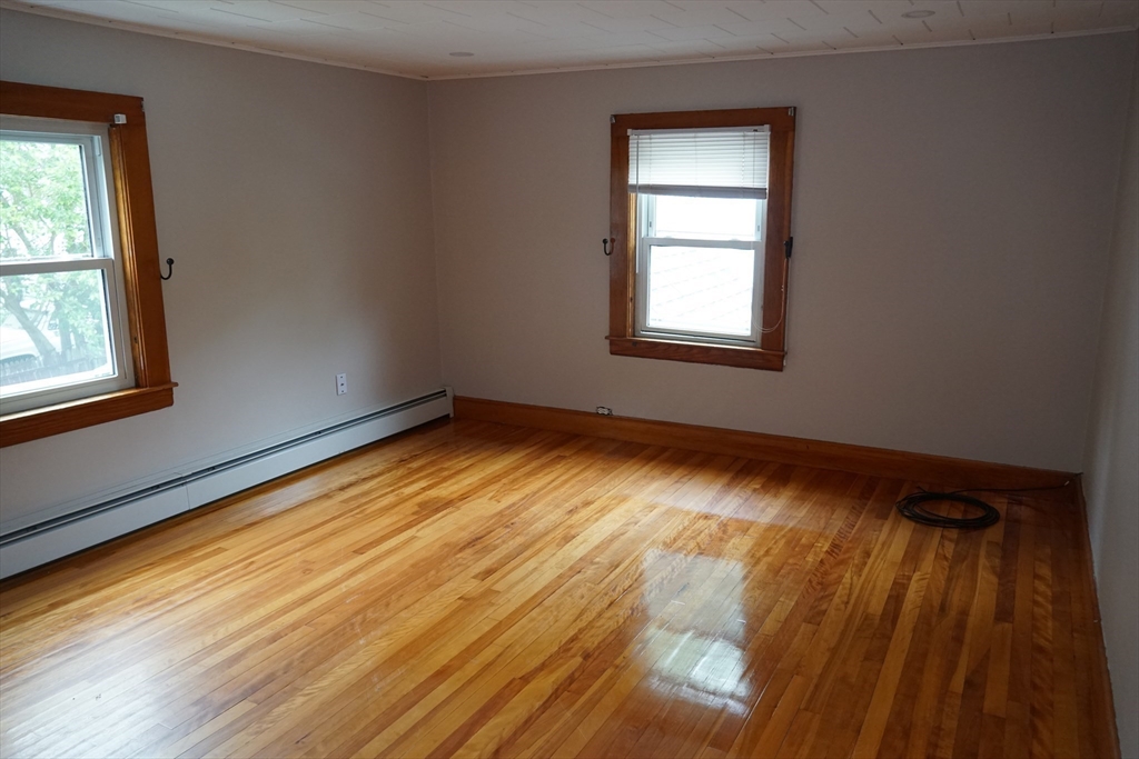 3 bed, 1 bath apartment for rent at 20 Bolton Pl Unit 1, Bridgewater — photo 21 of 24
