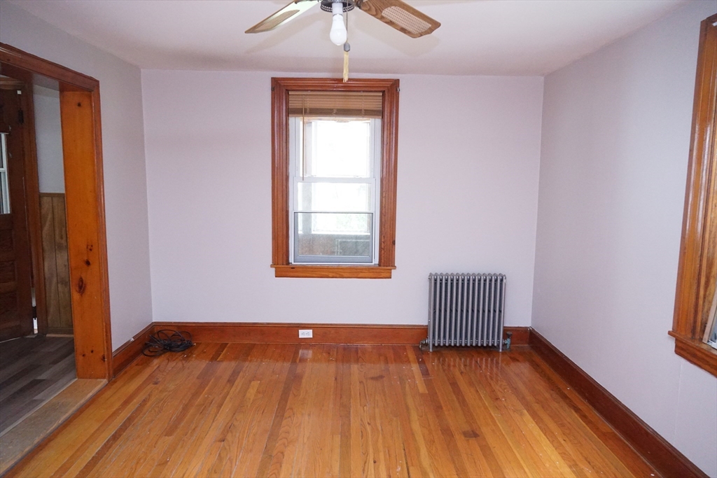 3 bed, 1 bath apartment for rent at 20 Bolton Pl Unit 1, Bridgewater — photo 13 of 24