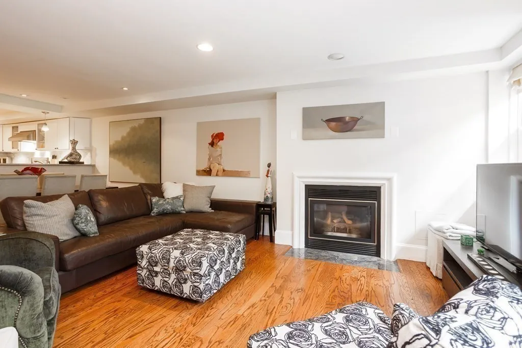 2 bed, 2 bath apartment for rent at 20 Braddock Park Unit A, South End — photo 8 of 18