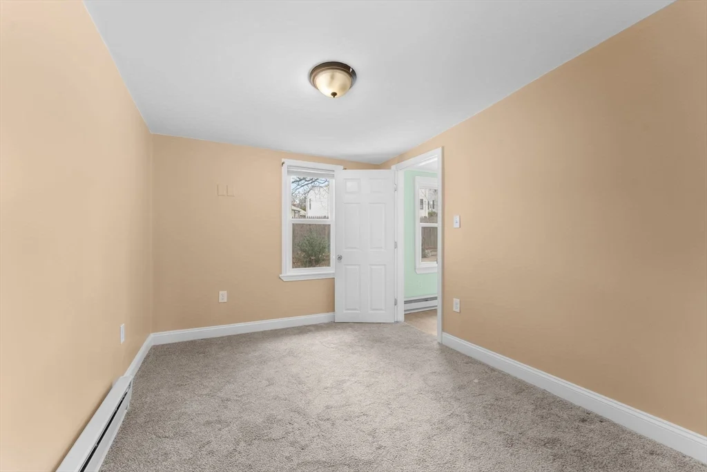 4 bed, 2 bath apartment for rent at 20 Brae Rd, Wollaston — photo 14 of 30