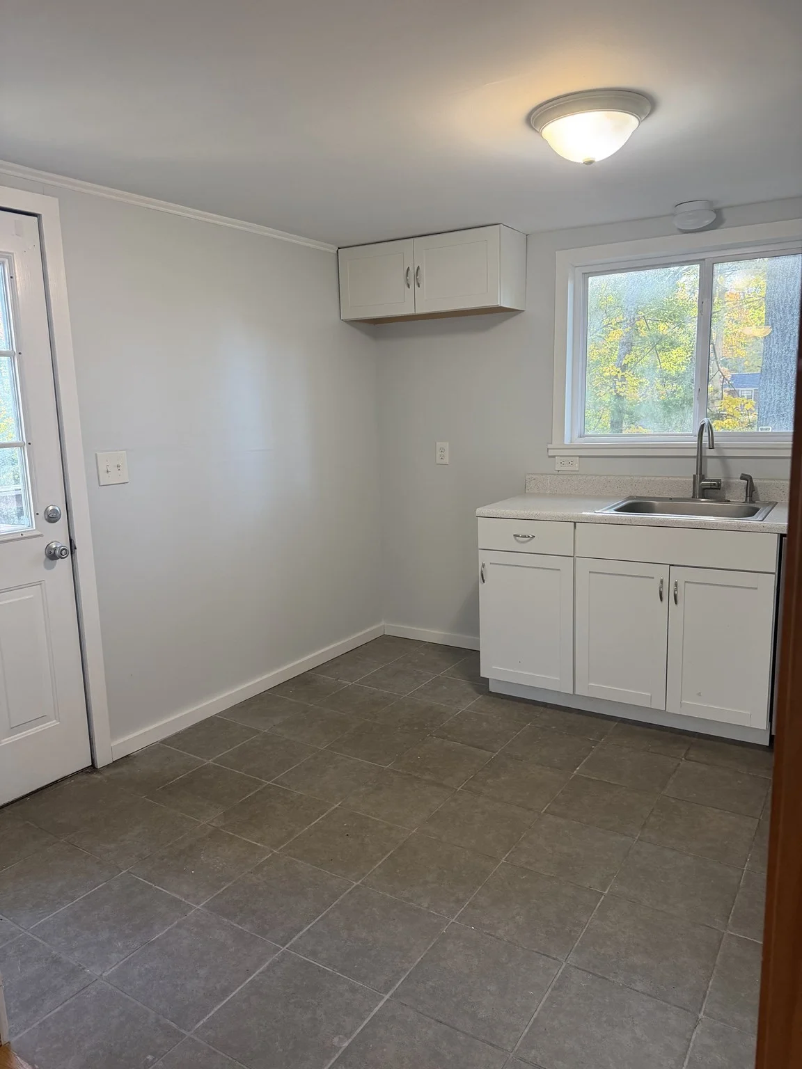 2 bed, 1 bath apartment for rent at 20 Briggs Ave Unit 0, Plymouth — photo 17 of 21