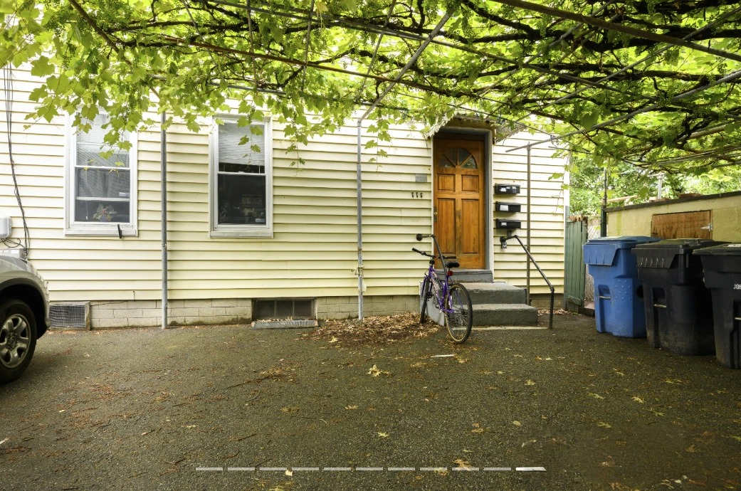 3 bed, 1 bath apartment for rent at 20 Bristol St Unit 2, Wellington-Harrington — photo 9 of 9
