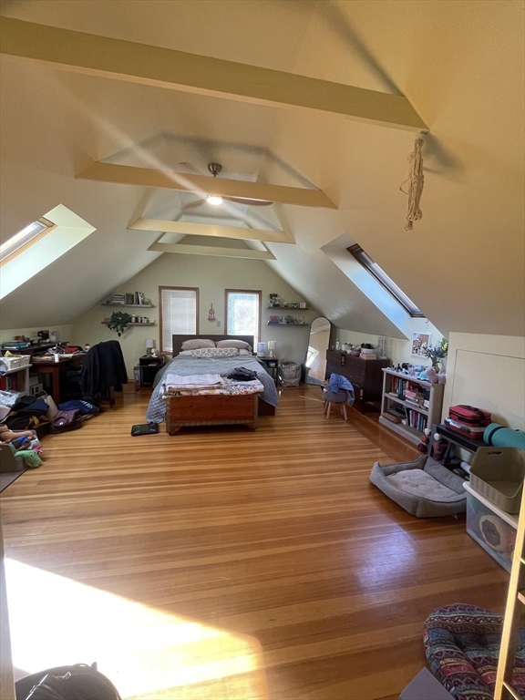 4 bed, 2 bath apartment for rent at 20 Burnham St Unit 20, Somerville — photo 21 of 26