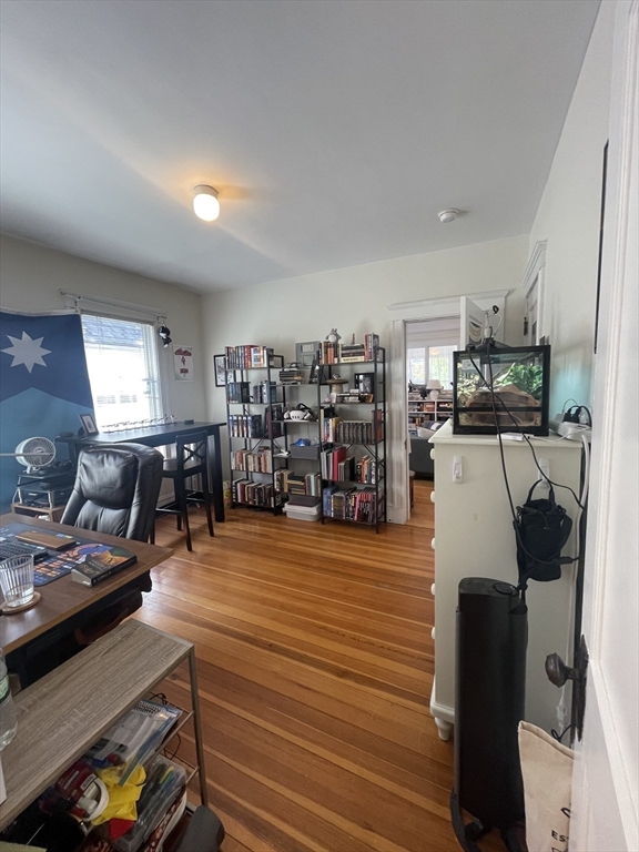 4 bed, 2 bath apartment for rent at 20 Burnham St Unit 20, Somerville — photo 17 of 26