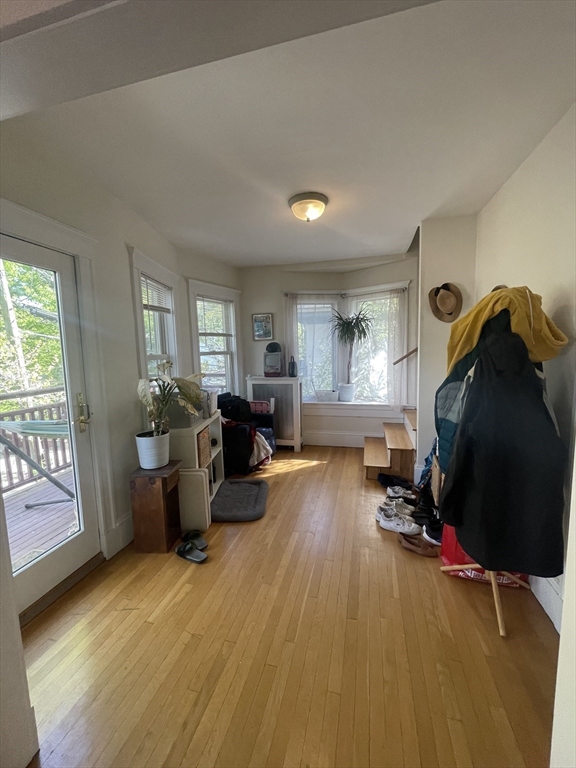 4 bed, 2 bath apartment for rent at 20 Burnham St Unit 20, Somerville — photo 6 of 26