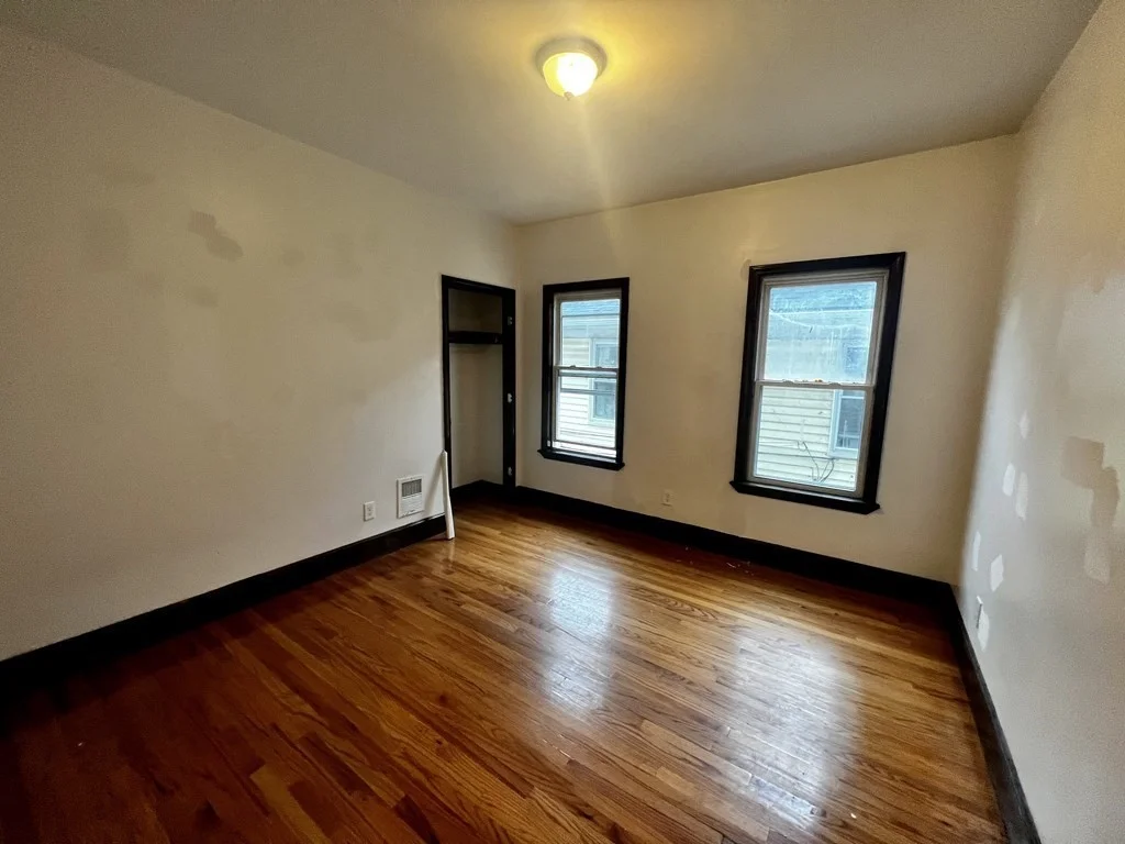 4 bed, 1 bath apartment for rent at 20 Bynner St Unit 2, Jamaica Plain — photo 7 of 10