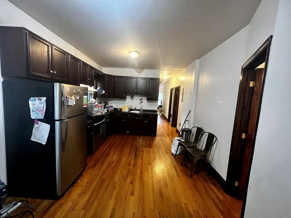 4 bed, 1 bath apartment for rent at 20 Bynner St Unit 2, Jamaica Plain — photo 2 of 10