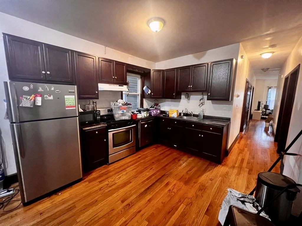 4 bed, 1 bath apartment for rent at 20 Bynner St Unit 2, Jamaica Plain