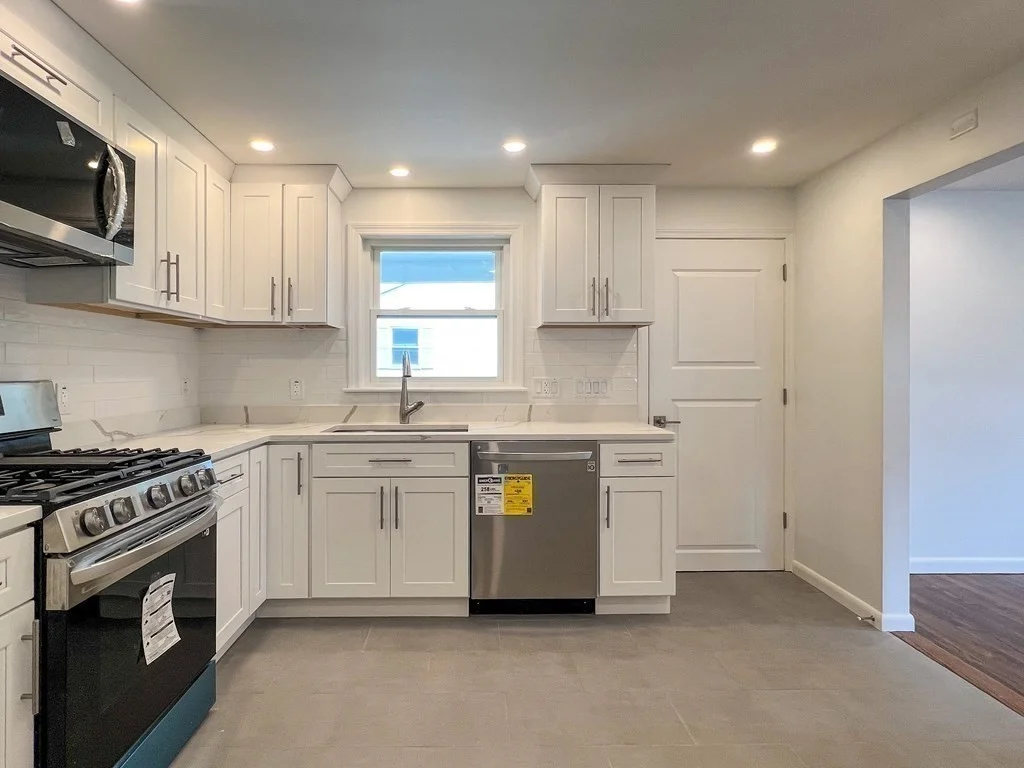 3 bed, 2 bath apartment for rent at 20 Chandler St Unit 1, Watertown — photo 12 of 25