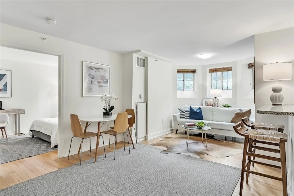 2 bed, 1 bath apartment for rent at 20 Chapel St Unit B, Longwood — photo 21 of 35