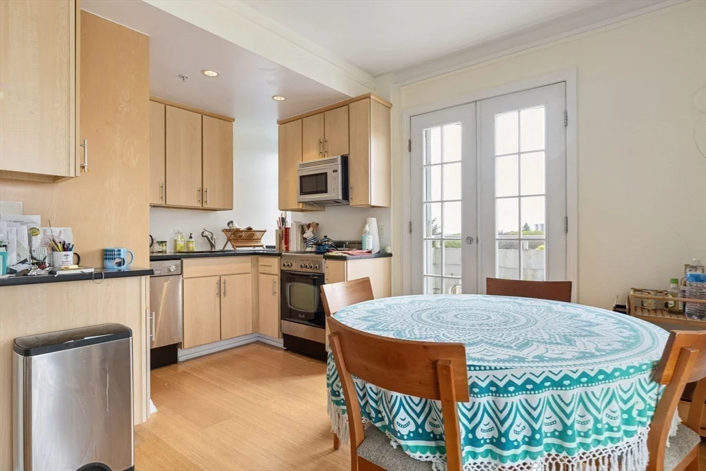 1 bed, 1 bath apartment for rent at 20 Chapel St Unit B1005, Longwood — photo 4 of 18