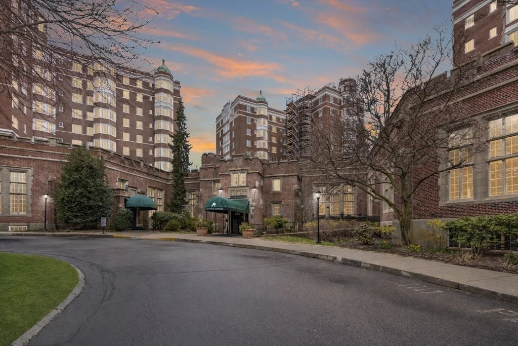 2 bed, 2 bath apartment for rent at 20 Chapel St Unit B309, Coolidge Corner — photo 29 of 40