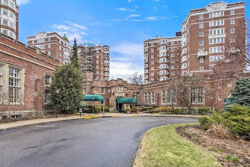 2 bed, 2 bath apartment for rent at 20 Chapel St Unit B309, Coolidge Corner — photo 17 of 40