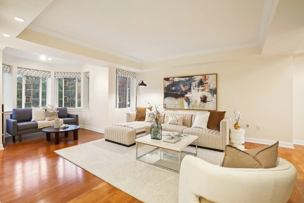 4 bed, 4+ bath apartment for rent at 20 Chapel St Unit B811, Longwood — photo 3 of 33