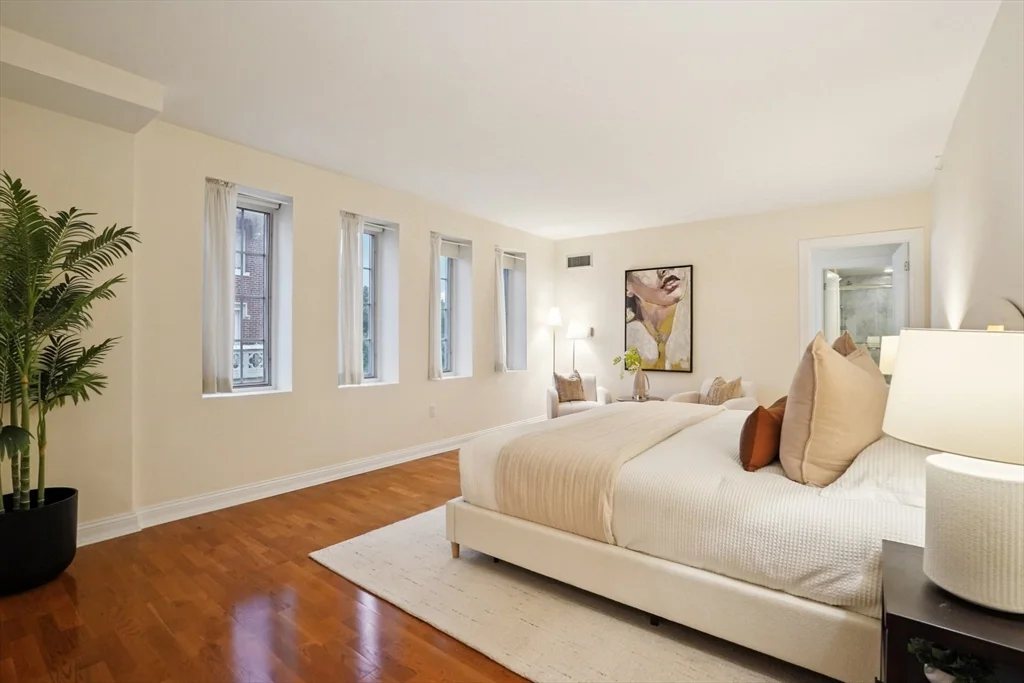 4 bed, 4+ bath apartment for rent at 20 Chapel St Unit B811, Longwood — photo 30 of 33