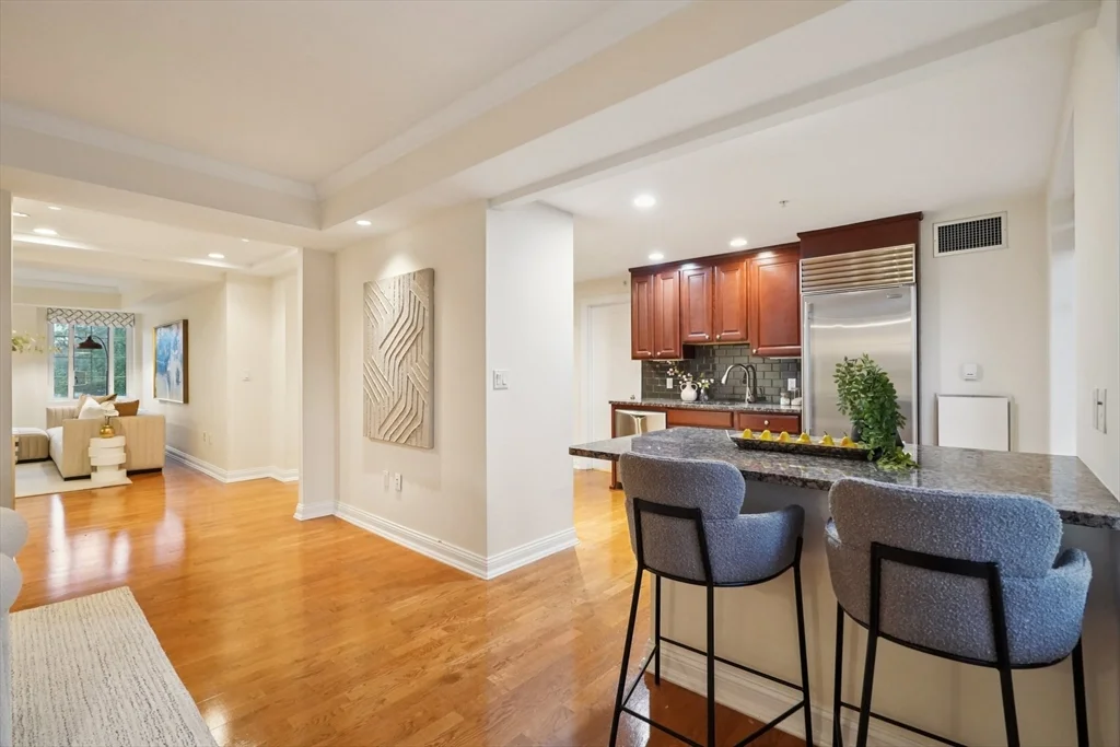 4 bed, 4+ bath apartment for rent at 20 Chapel St Unit B811, Longwood — photo 15 of 33