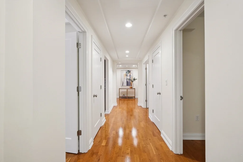 4 bed, 4+ bath apartment for rent at 20 Chapel St Unit B811, Longwood — photo 8 of 33