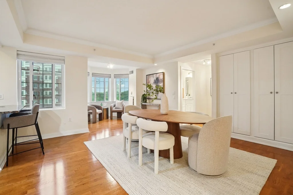 4 bed, 4+ bath apartment for rent at 20 Chapel St Unit B811, Longwood — photo 6 of 33