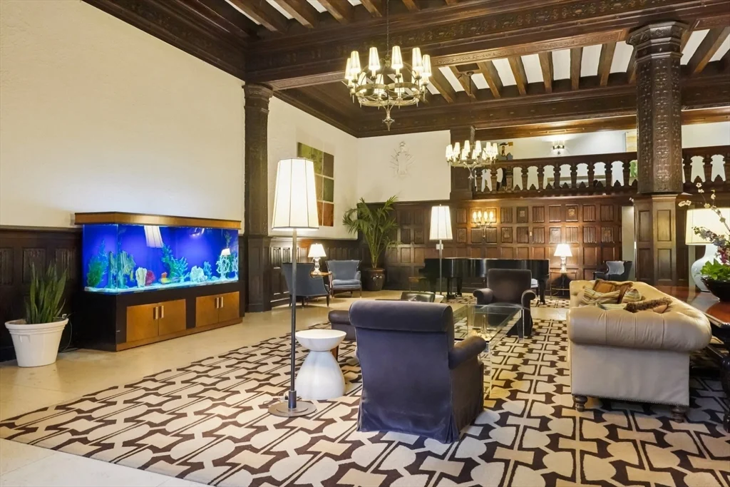 4 bed, 4+ bath apartment for rent at 20 Chapel St Unit B811, Longwood — photo 32 of 33