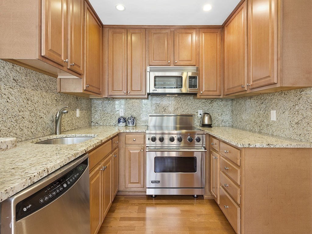 2 bed, 2 bath apartment for rent at 20 Chapel St Unit C607, Longwood — photo 5 of 12
