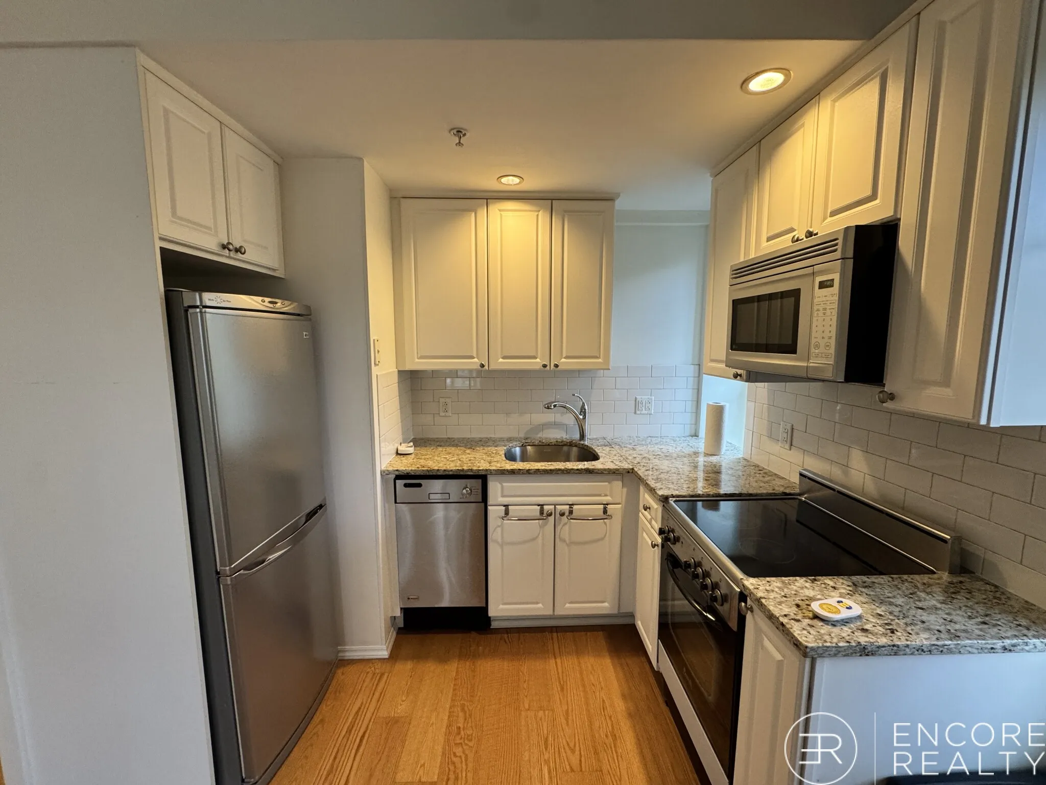 1 bed, 1 bath apartment for rent at 20 Chapel St Unit M705, Longwood — photo 4 of 10