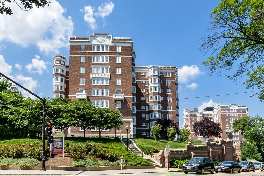 2 bed, 2 bath apartment for rent at 20 Chapel Unit A-602, Longwood — photo 18 of 21