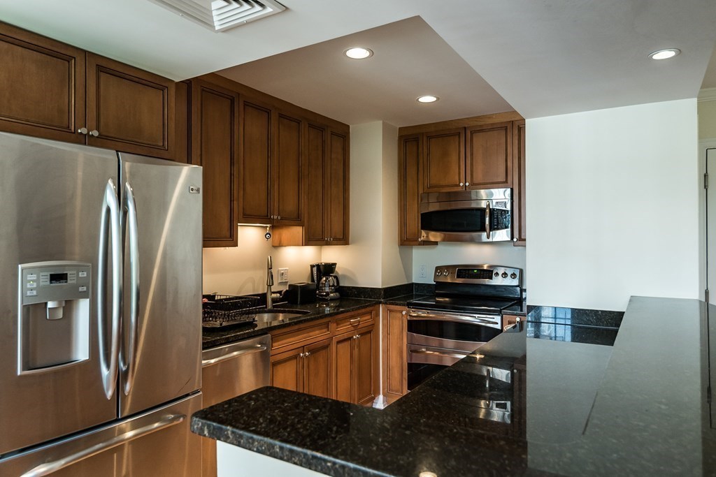 2 bed, 2 bath apartment for rent at 20 Chapel Unit A-602, Longwood — photo 7 of 21