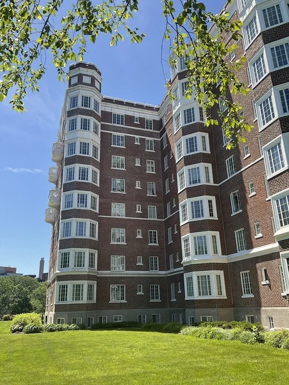 1 bed, 1 bath apartment for rent at 20 Chapel Unit A907, Coolidge Corner — photo 4 of 38