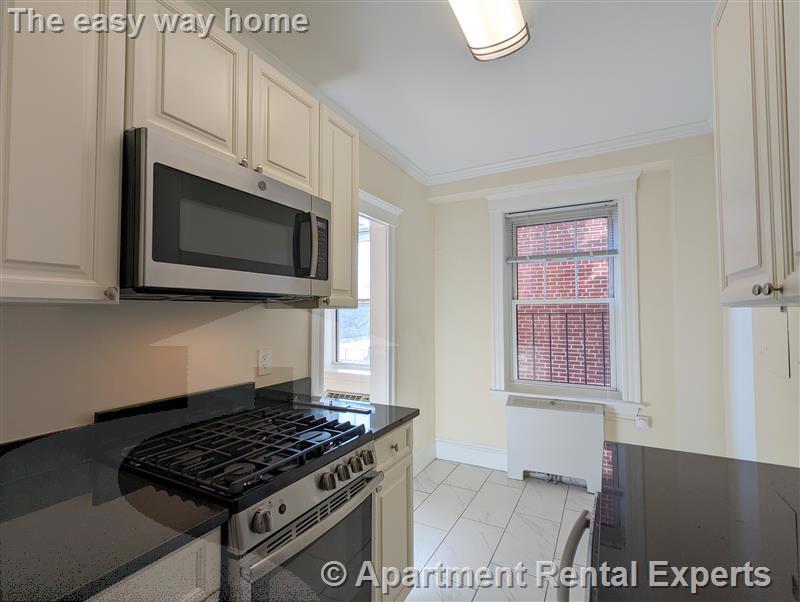 1 bed, 1 bath apartment for rent at 20 Chauncy St Unit 3, Harvard Square — photo 3 of 7