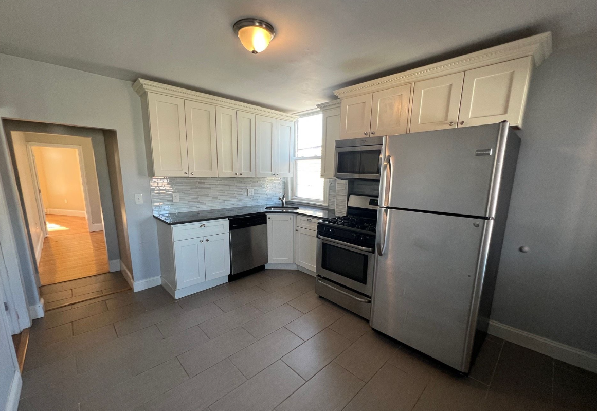 3 bed, 1 bath apartment for rent at 20 Chelsea St Unit 3, East Boston — photo 10 of 19