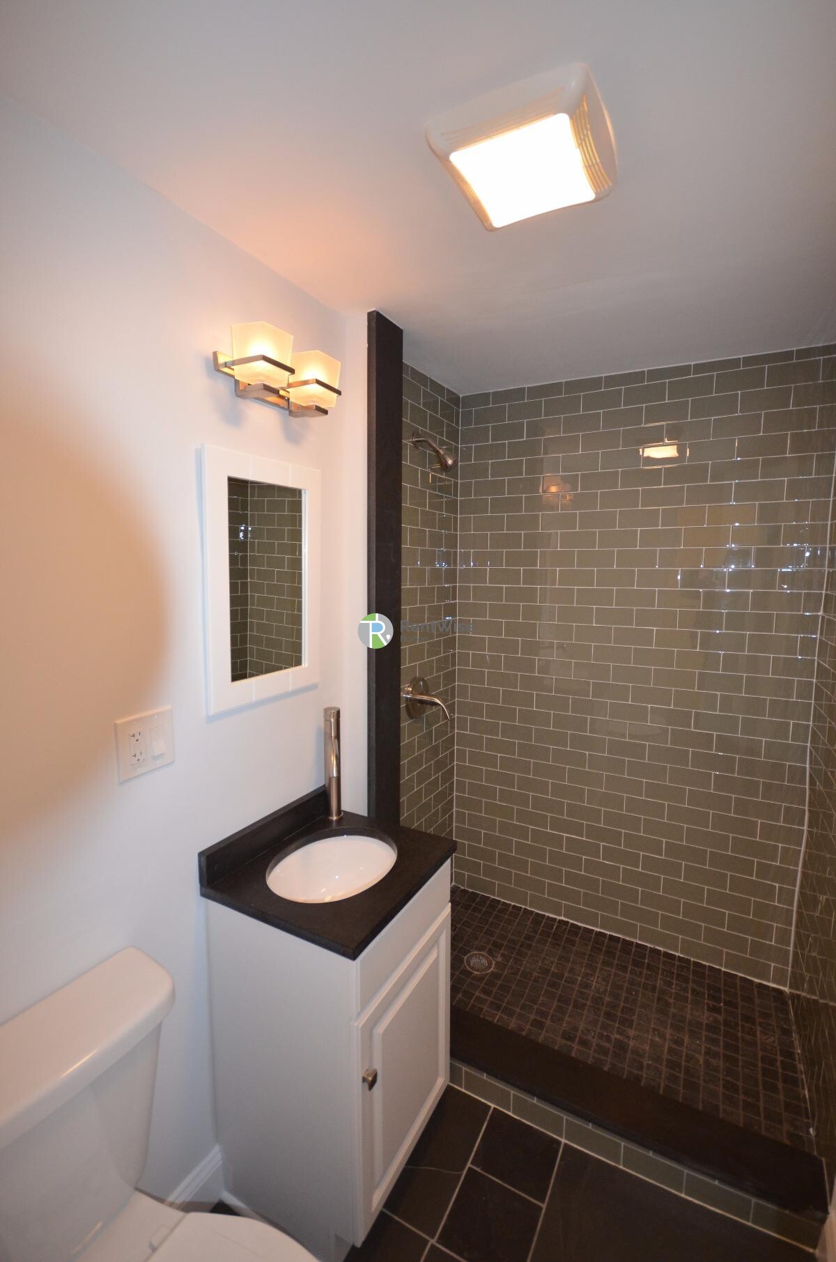 3 bed, 1 bath apartment for rent at 20 Chelsea St Unit 3, East Boston — photo 7 of 19