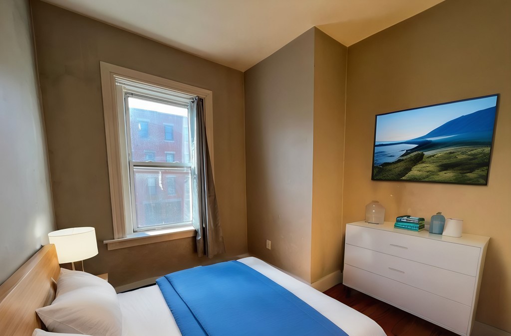 3 bed, 1 bath apartment for rent at 20 Chelsea Ter Unit 2, East Boston — photo 17 of 22