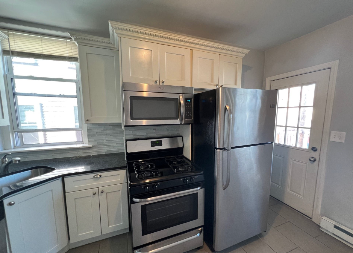 3 bed, 1 bath apartment for rent at 20 Chelsea Ter Unit 2, East Boston — photo 12 of 22