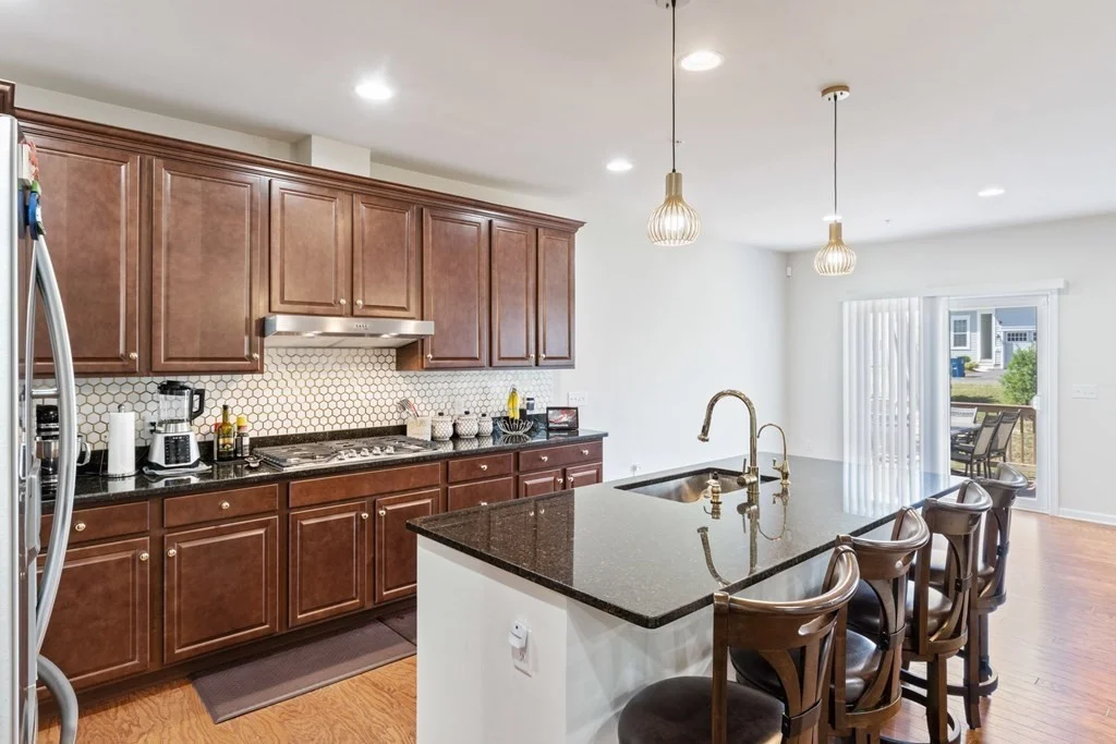 3 bed, 3 bath apartment for rent at 20 Cherry Ln Unit 20, Hopkinton — photo 8 of 29