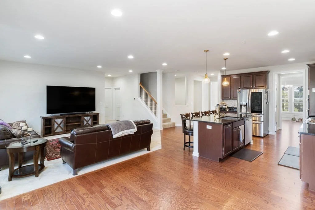 3 bed, 3 bath apartment for rent at 20 Cherry Ln Unit 20, Hopkinton — photo 5 of 29