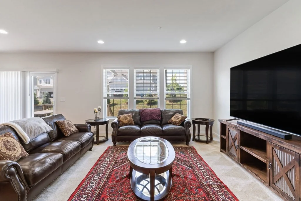 3 bed, 3 bath apartment for rent at 20 Cherry Ln Unit 20, Hopkinton — photo 4 of 29