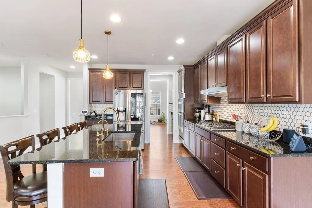 3 bed, 3 bath apartment for rent at 20 Cherry Ln Unit 20, Hopkinton — photo 6 of 29