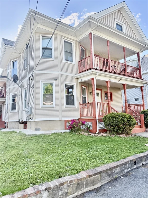 3 bed, 1 bath apartment for rent at 20 Cherry St Unit 1, Brockton — photo 3 of 19