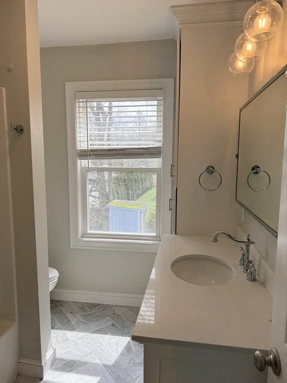 2 bed, 1 bath apartment for rent at 20 Chestnut St Unit 20, Natick — photo 13 of 24