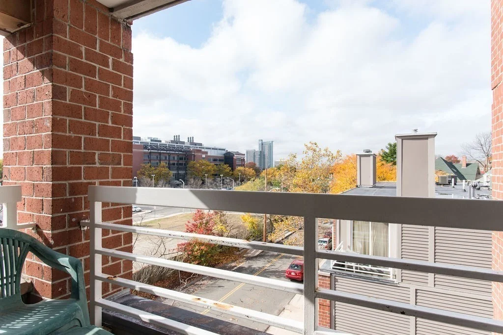 2 bed, 2 bath apartment for rent at 20 Chestnut St Unit 402, Cambridgeport — photo 4 of 14