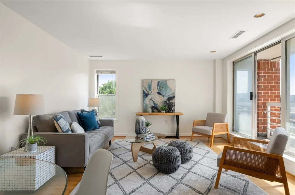 2 bed, 1 bath apartment for rent at 20 Chestnut St Unit 406, Cambridgeport