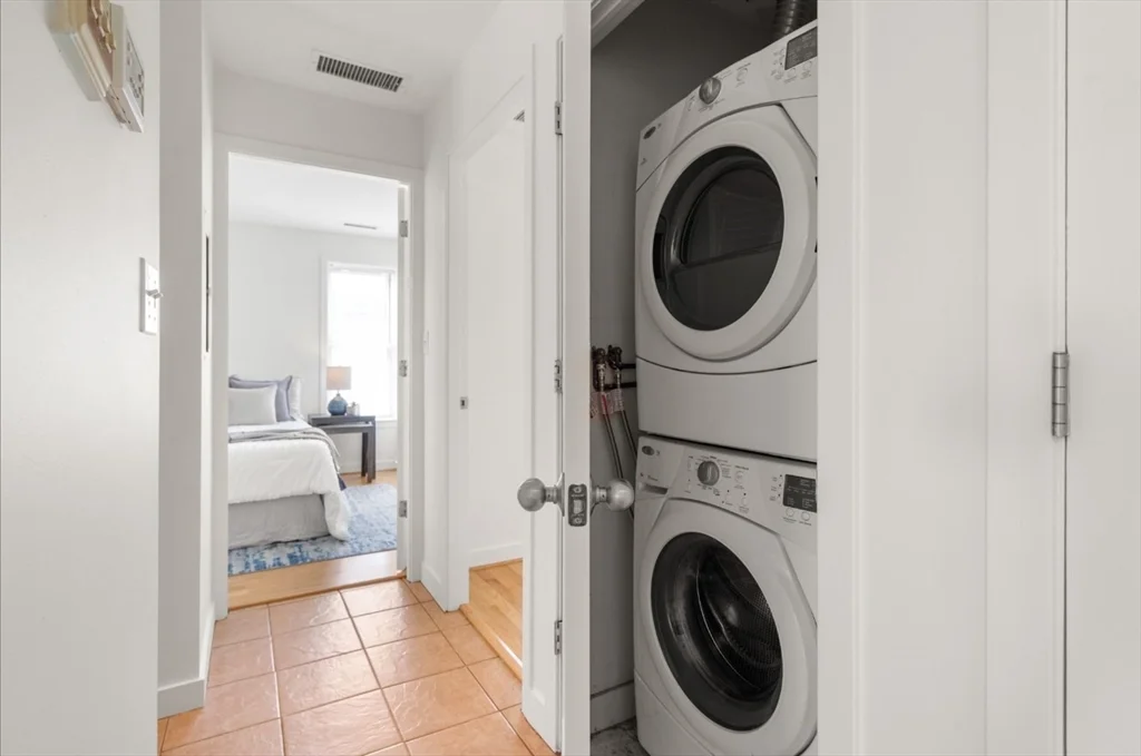 2 bed, 1 bath apartment for rent at 20 Chestnut St Unit 406, Cambridgeport — photo 12 of 13