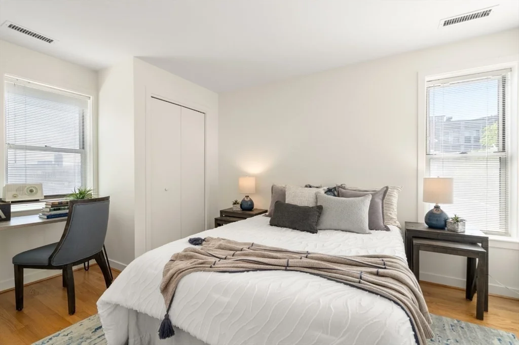 2 bed, 1 bath apartment for rent at 20 Chestnut St Unit 406, Cambridgeport — photo 11 of 13